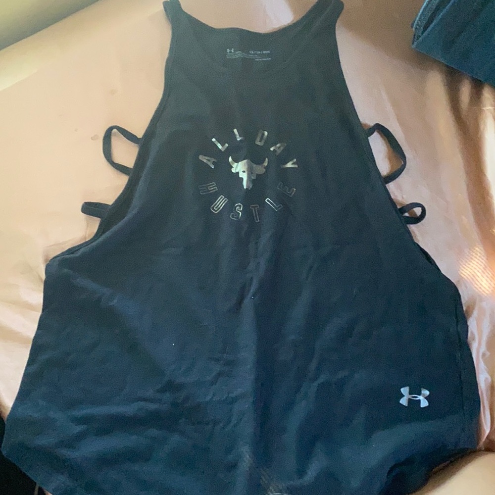 Cut out tank